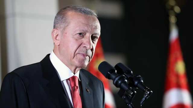 أكاديمي أمريكي يحرض على أردوغان.. مصمم على إعادة بناء الهوية التركية