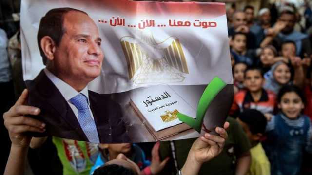 البرادعي وآخرون يتحدثون عن مستقبل بدون السيسي.. ماذا يجري في مصر؟