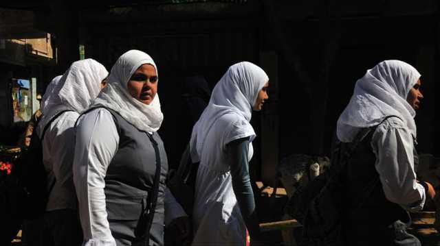 مصر تحظر النقاب في المدارس.. والحجاب مشروط بهذه الموافقة