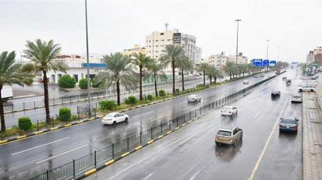 أمطار غزيرة وتساقط كثيف للبرد في المدينة المنورة.. حالة نادرة (شاهد)