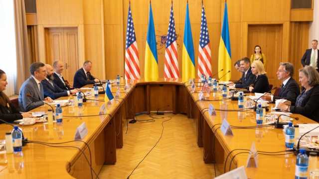الولايات المتحدة تعلن تزويد أوكرانيا باليورانيوم المنضب.. وروسيا تعلق