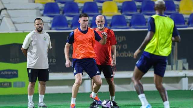 بحضور رونالدو.. بيولي يقود النصر السعودي في أول حصة تدريبية