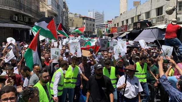 متظاهرون يخرجون في الأردن واليمن دعما للشعب الفلسطيني ورفضا للعدوان (شاهد)