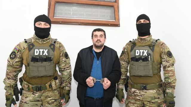 أذربيجان تعلن اعتقال رئيس الانفصاليين الأرمن في قره باغ (شاهد)