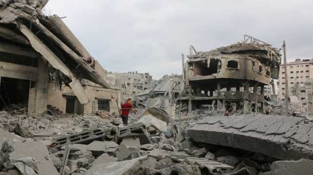عربي21 ترصد الدمار الواسع بحي الرمال وسط غزة بسبب غارات الاحتلال