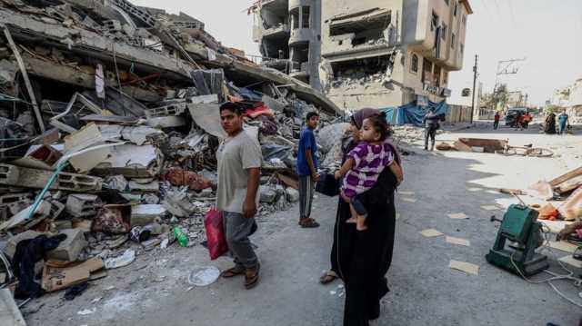 الصليب الأحمر يحذر من فرض النزوح الجماعي على سكان غزة.. ومصر ترفض