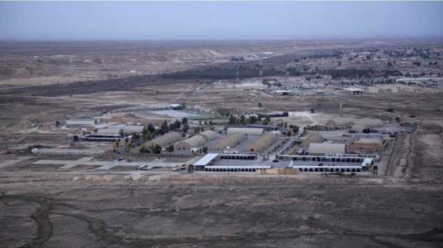 استهداف قاعدة تضم جنودا أمريكيين قرب مطار بغداد بالصواريخ