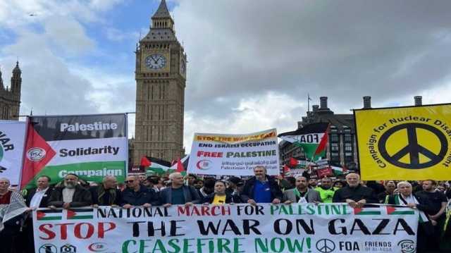 اعتقال شخصين خلال مظاهرة في لندن طالبت بوقف الحرب على غزة