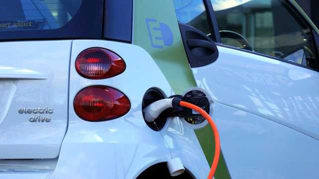 ابتكار صيني يعزز صناعة السيارات الكهربائية.. بطاريات الليثيوم-أيون سريعة الشحن