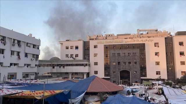 جيش الاحتلال يفجر مبنى داخل مستشفى الشفاء.. وعائلات تناشد لإخراجها (شاهد)