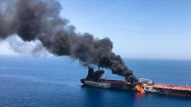 صاروخان يستهدفان سفينة كانت تبحر قرب الحديدة اليمنية