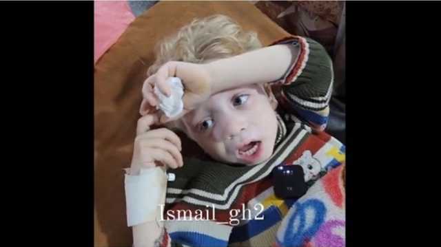 طفل فلسطيني يروي كيف قتل الاحتلال والديه بغزة (شاهد)