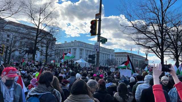 تظاهرات حاشدة في واشنطن تندد بالعدوان وتطالب الولايات المتحدة بوقف دعم الاحتلال