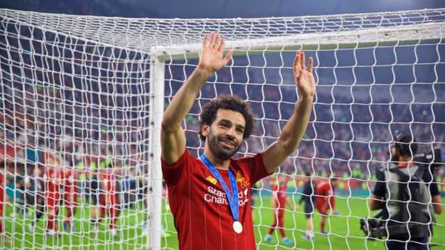 نادٍ تركي يسعى لضم محمد صلاح في الانتقالات الصيفية