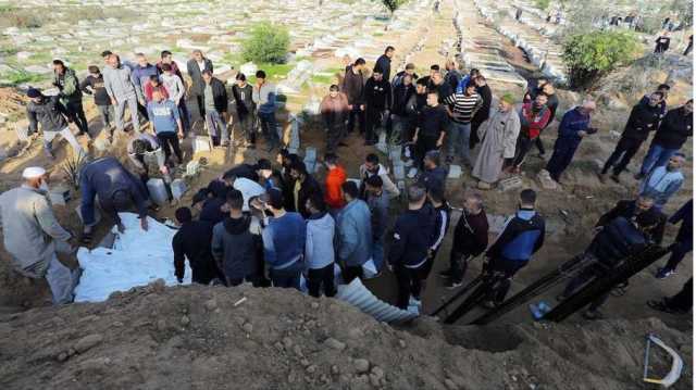 مقبرة جماعية في جباليا.. الصحة العالمية: غزة أصبحت من أخطر الأماكن في العالم