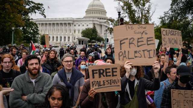 كاتب أمريكي: الجمهوريون يزعمون الإيمان بحرية التعبير باستثناء ما يتعلق بـإسرائيل