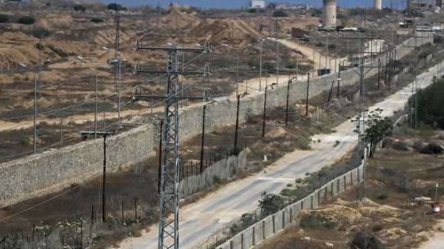 هجوم إسرائيلي غير عادي قرب حدود مصر.. وبكري: تطور خطير