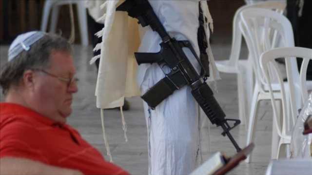 ارتفاع في طلبات حيازة السلاح في دولة الاحتلال بعد هجوم 7 أكتوبر.. ثمانية أضعاف