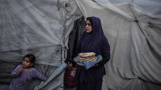 خيمة بجانب الركام.. أهالي غزة ينتظرون العودة ويرفضون التهجير