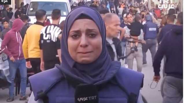 صدمة مراسلة في غزة.. ذاعت خبر استهداف حي تقطنه عائلتها (شاهد)