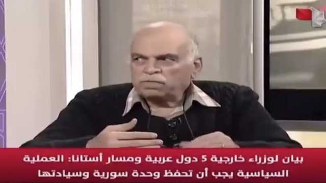 ارتباك مؤيدي النظام على الهواء لحظة دخول المعارضة التلفزيون السوري (شاهد)