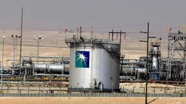 FT: السعودية ستمدد خفضها الطوعي لإنتاج النفط