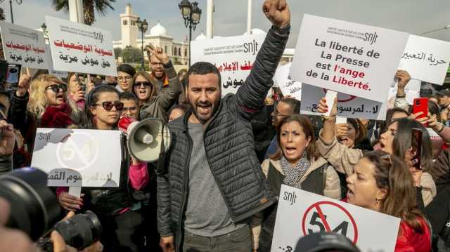 الإعلام التونسي تحت حكم قيس سعيد.. قمع وتضييق واعتقال