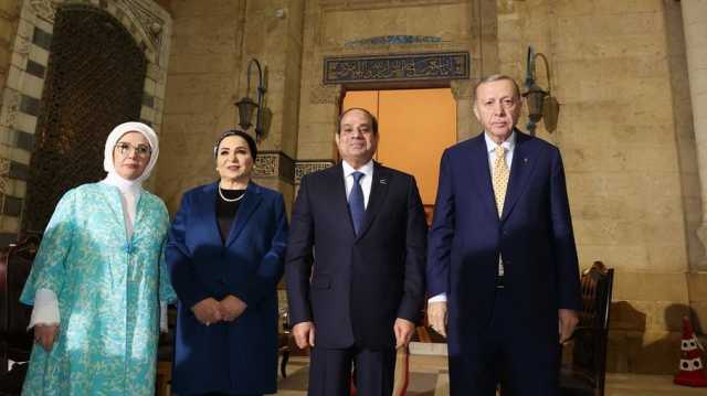 أردوغان يزور رفقة السيسي ضريح الشافعي في القاهرة (شاهد)