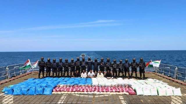 البحرية الهندية تعترض سفينة تحمل 3.3 أطنان من المخدرات