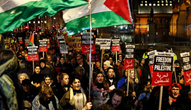 البرلمان البريطاني يصوّت ضد وقف النار بغزة ويؤجج الإحتجاجات