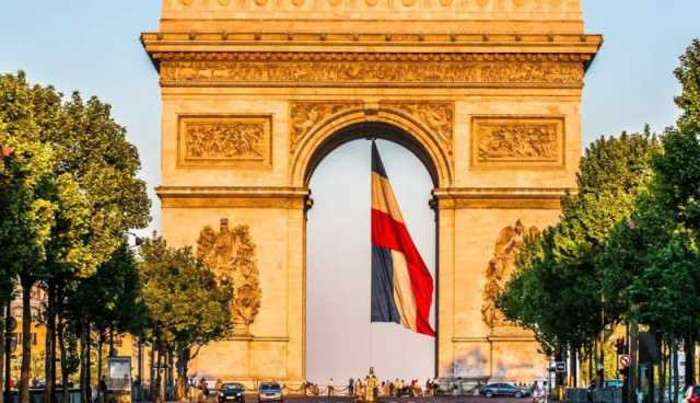 فرنسا تمنح تأشيرات ذات أطول مدة صلاحية