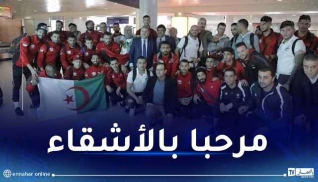 منتخب فلسطين يصل إلى الجزائر