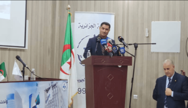 لعقاب: الإذاعة الجزائرية ستكمل النضال للرد على الأصوات التي تغرد خارج السرب