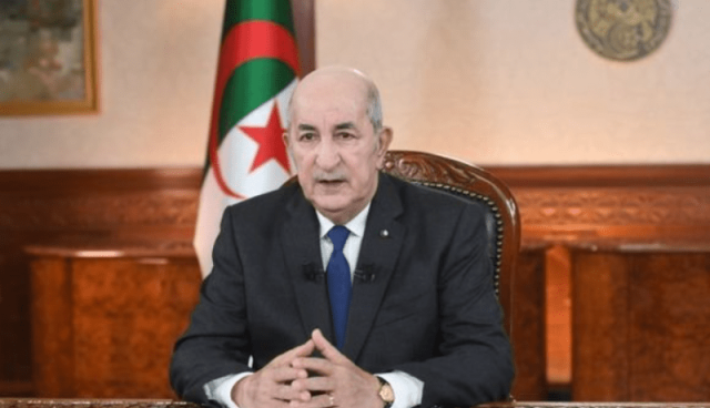 الرئيس تبون يهنئ الشعب الجزائري بحلول شهر رمضان الفضيل