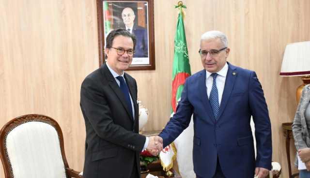 فرنسا تدعو لإعادة إرساء علاقات التعاون مع الجزائر