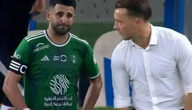 مدرب الأهلي السعودي يتحدث عن خلافه مع محرز !