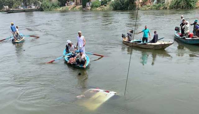 مصر: ارتفاع حصيلة ضحايا سقوط حافلة بنهر النيل إلى أكثر من 10 أشخاص