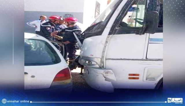 قسنطينة: 4 جرحى في اصطدام سيارة بحافلة في ديدوش مراد