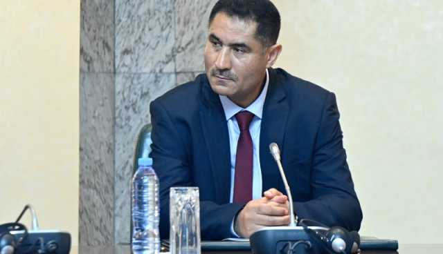 وزير الإتصال لعقاب يلتقي مدراء مؤسسات القطاع