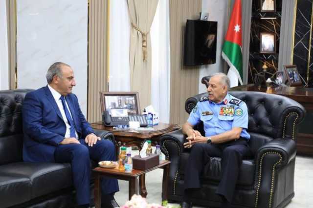 مدير الأمن العام يلتقي أمين عمان الكبرى