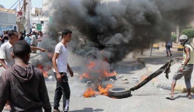 أسباب الانهيار الاقتصادي ومآلات الغضب الشعبي في عدن