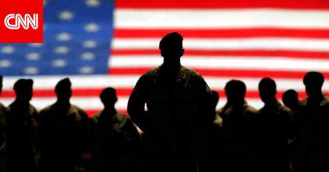أكاديمي إماراتي يعلق على إعلان أمريكا إرسال قوات للشرق الأوسط ويقارن بالوجود الأمريكي بأوروبا وكوريا