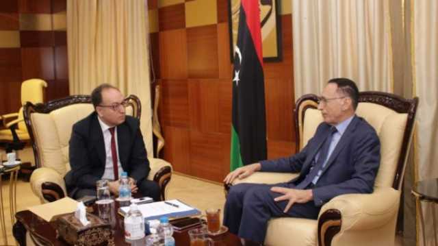 سفير تونس يبحث مع وزير الاقتصاد الليبي سبل تعزيز العلاقات التجارية