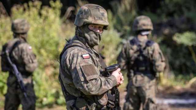 الكرملين يعلق على نشر قوات بولندية على الحدود مع بيلاروسيا