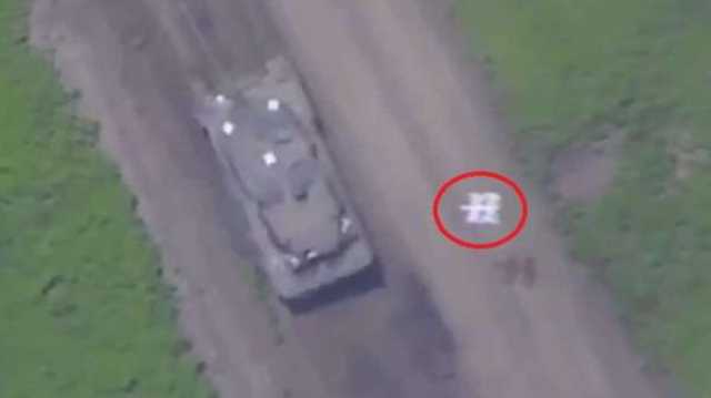 'ذا صن' البريطانية تقلب حقيقة مشهد نشرته 'سبوتنيك' لاستهداف دبابة أوكرانية... صور وفيديو