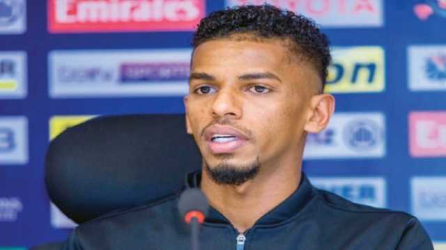 - الرياض يتعاقد مع أحمد عسيري