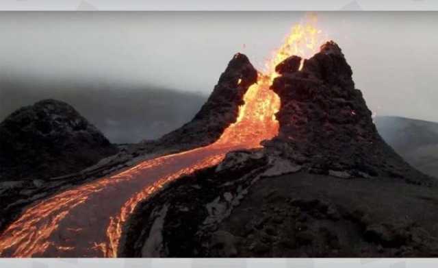 تواصل إطلاق الحمم والغازات الضارة من بركان في أيسلندا لايف ستايل