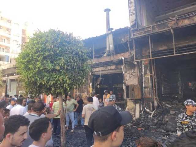 صحيفة الوطن البحرينية : عشرات المصابين.. حريق ضخم يلتهم 'مركزا تجاريا' في مرسى مطروح