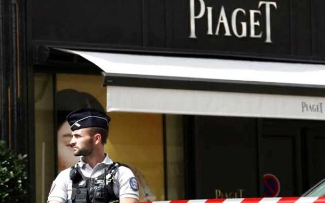 سرقة ساعات بـ 15 مليون يورو في وضح نهار باريس لايف ستايل