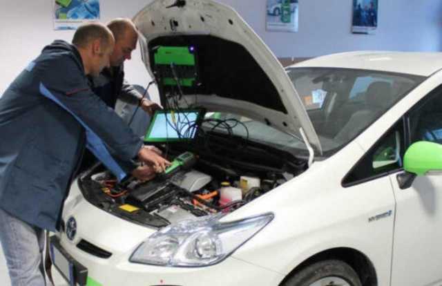 دولة عربية تبدأ بتحويل سيارات البنزين إلى العمل بالكهرباء بكلفة يسيرة